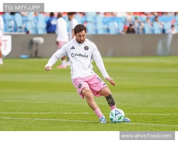 曾为足球场上闪耀星辰 盘点历史上穿12号球衣的传奇球员